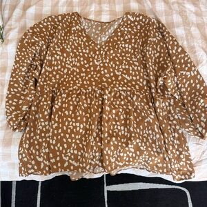 Women’s V-Neck Peplum Blouse - Brown & Cream